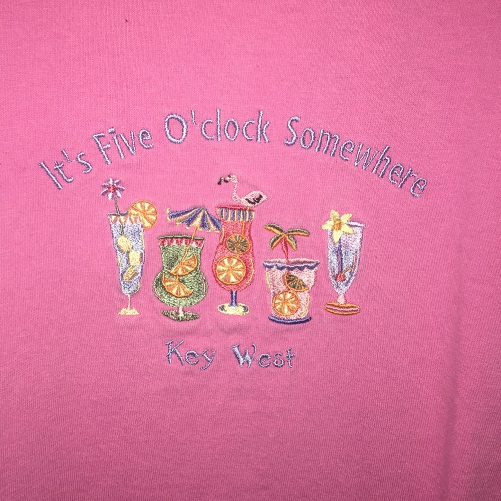 T-shirt 5 o'clock some where